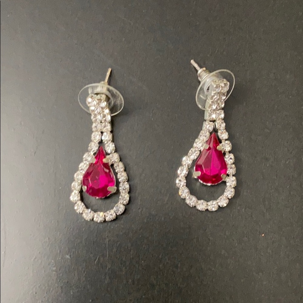 Jewelry Set - Picture 2 of 3